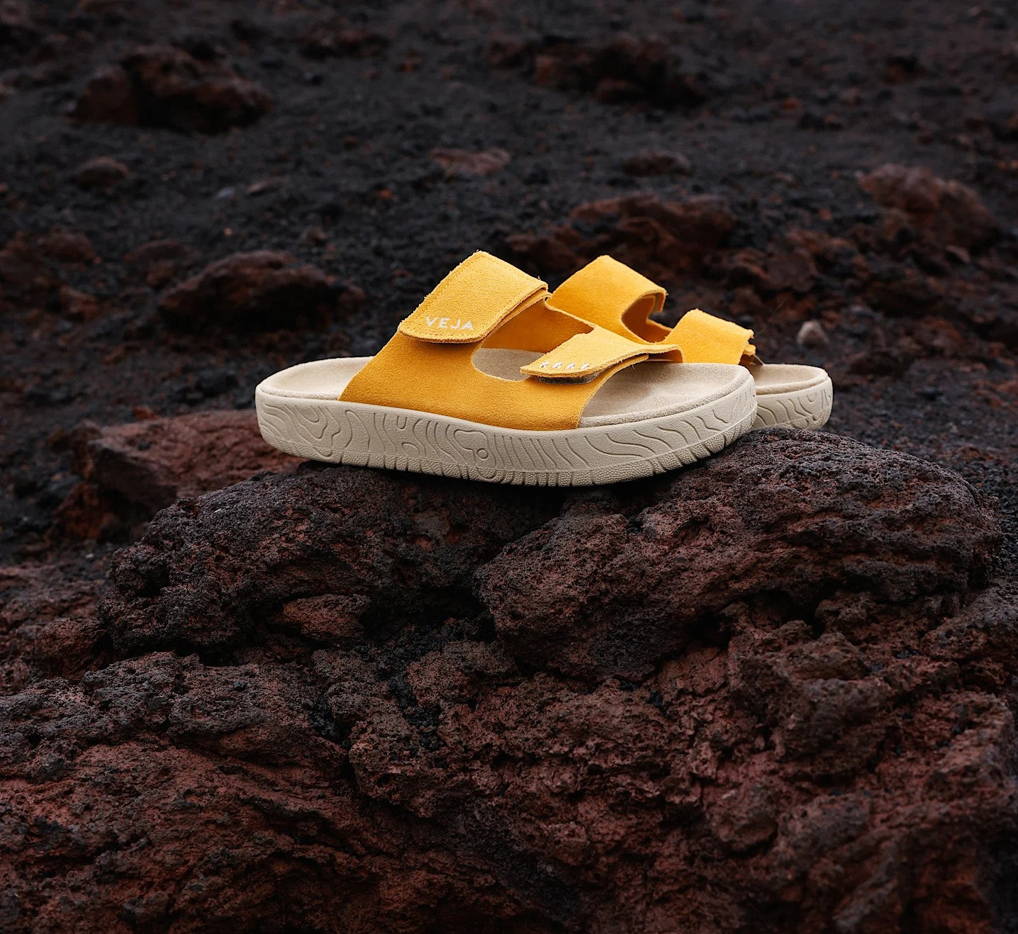 ETNA SUEDE SAFRAN ALMOND - Imagem 6