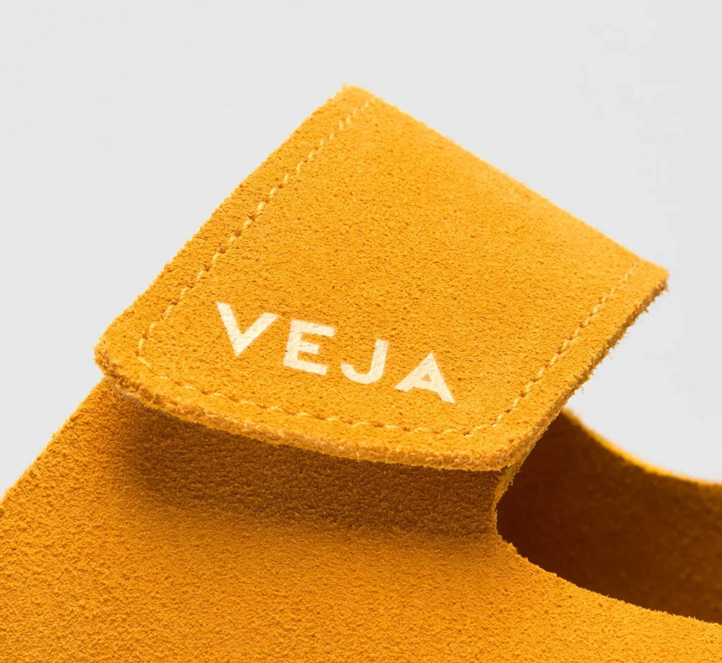 ETNA SUEDE SAFRAN ALMOND - Imagem 3