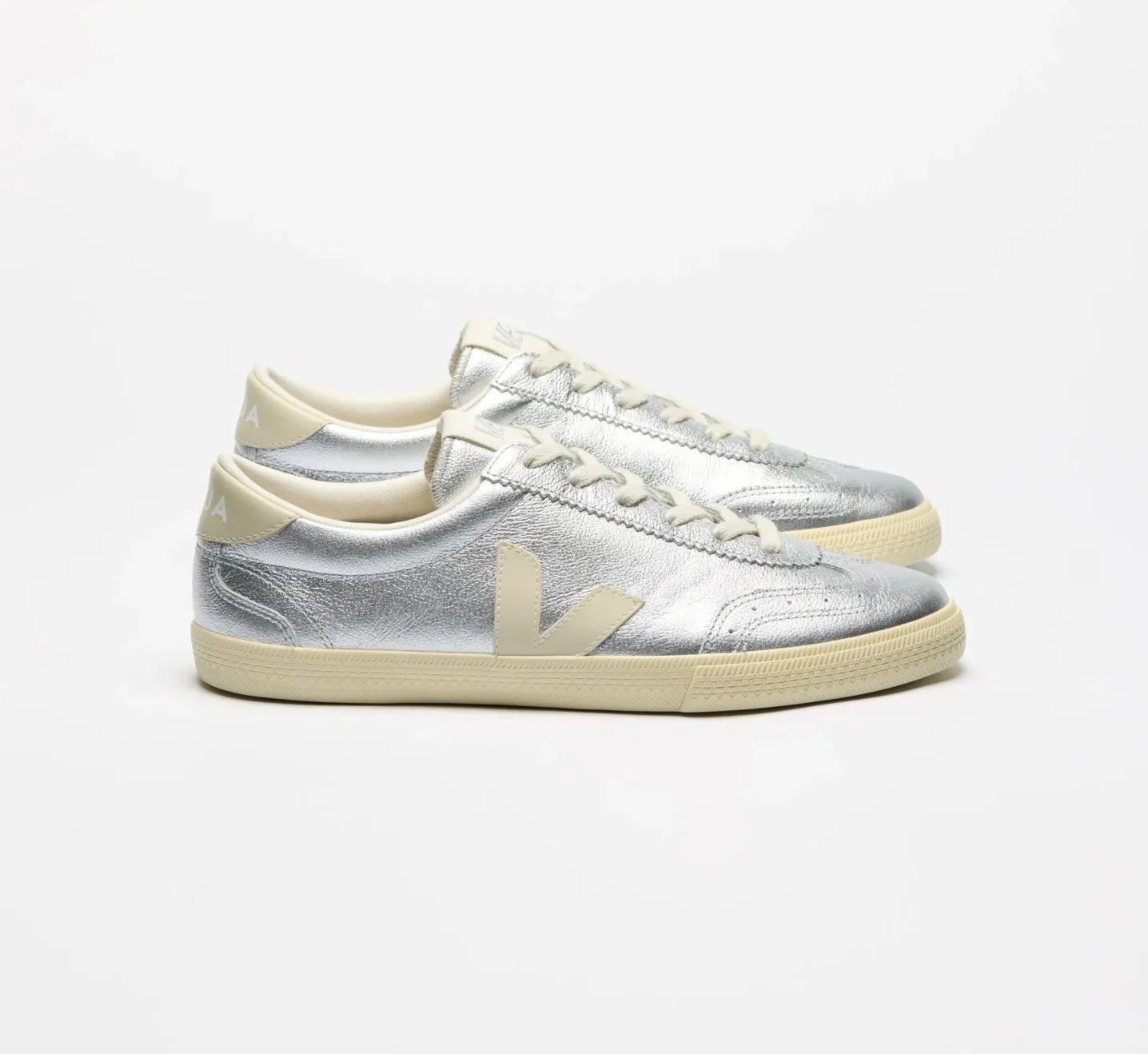 VOLLEY LEATHER SILVER PIERRE